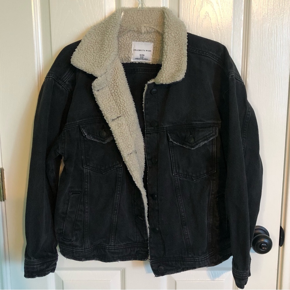 Celebrity Pink Black/Gray Distressed Denim Jacket w/ Wooly Collar Women’s S